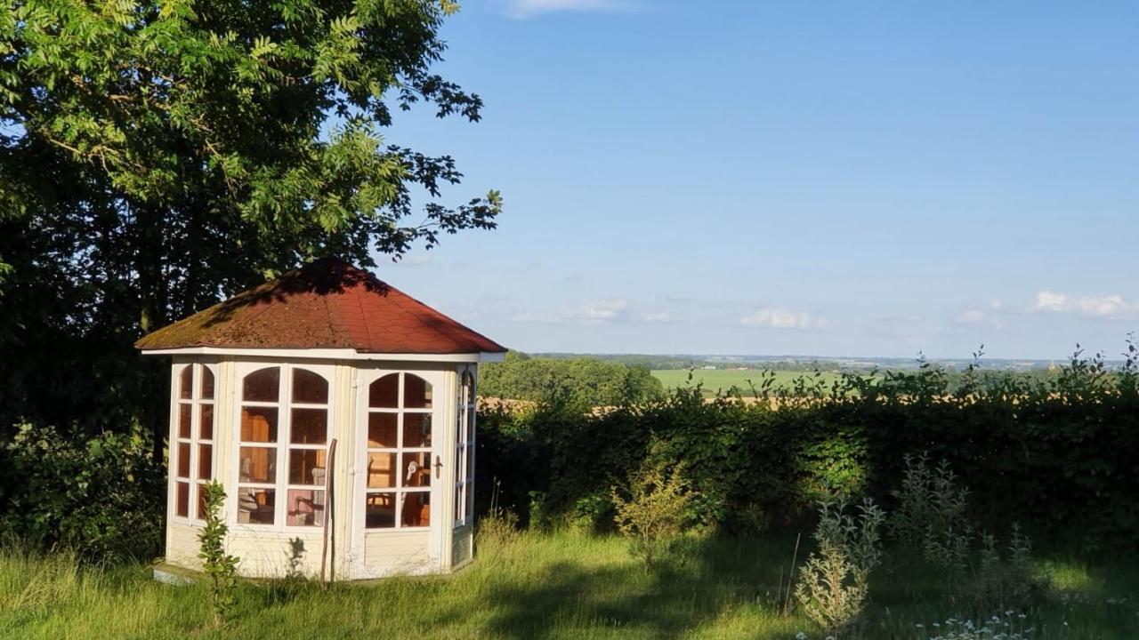 Schloss Lelkendorf Apartment Ulrichshusen Maisonette Fewo Mecklenburger Seenplatte Mit Dachterrasse Naehe Ostsee Bagian luar foto